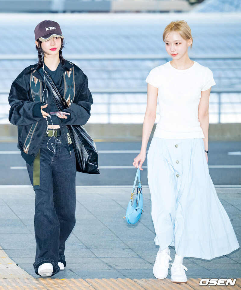 240829 aespa Karina & Winter at Incheon International Airport documents 1