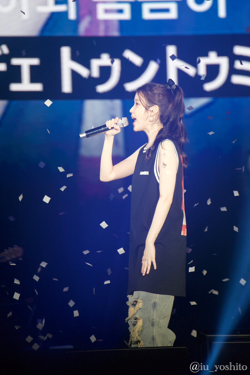 240707 IU - ‘H.E.R.’ World Tour in Osaka Day 2 documents 5