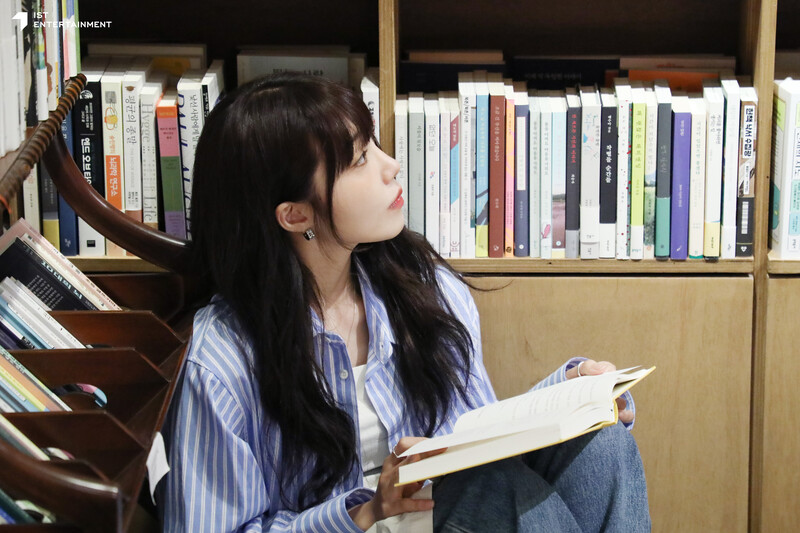 240619 IST Naver post - EUNJI fanmeeting 'Eunji's Bookstore' Poster & VCR shooting documents 3