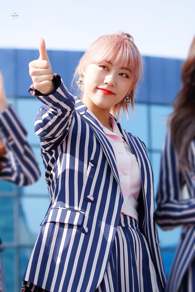 180323 Weki Meki Lua at Music Bank mini fanmeeting documents 1