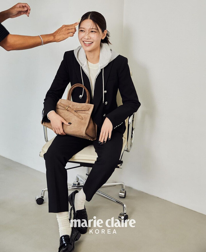 Choi Sooyoung for Marie Claire Korea October 2024 Issue documents 7