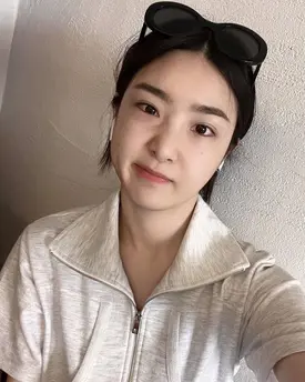 220523 Yuna Instagram Update