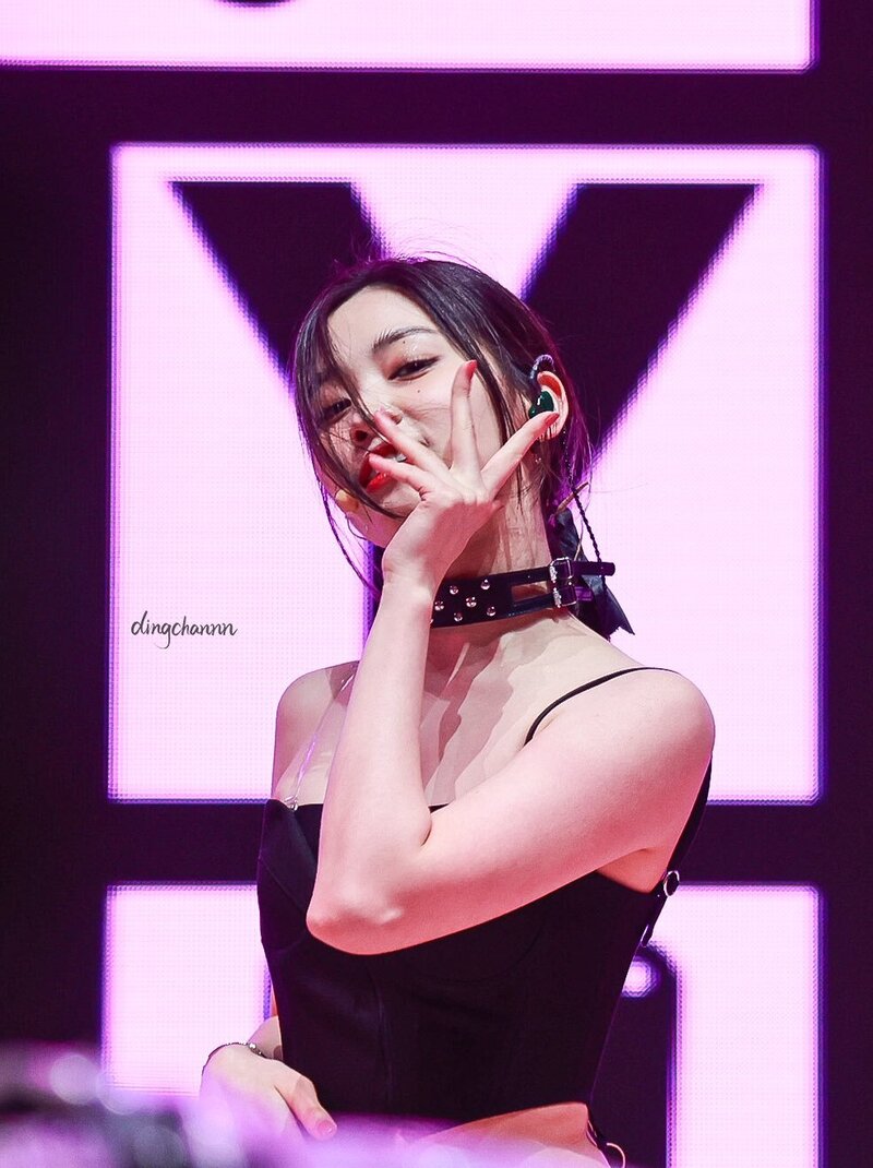230520 ITZY Ryujin - Head In The Clouds Festival documents 3