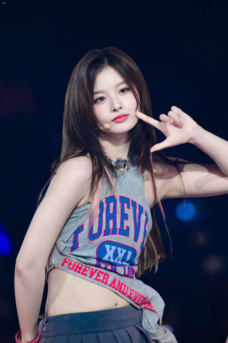 240602 NMIXX Sullyoon - K-Wave Concert Inkigayo documents 1