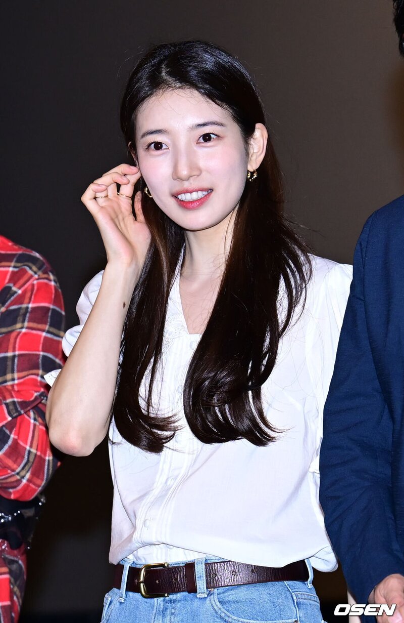 240609 Suzy - Stage Greetings at CGV Yongsan I'Park Mall documents 2