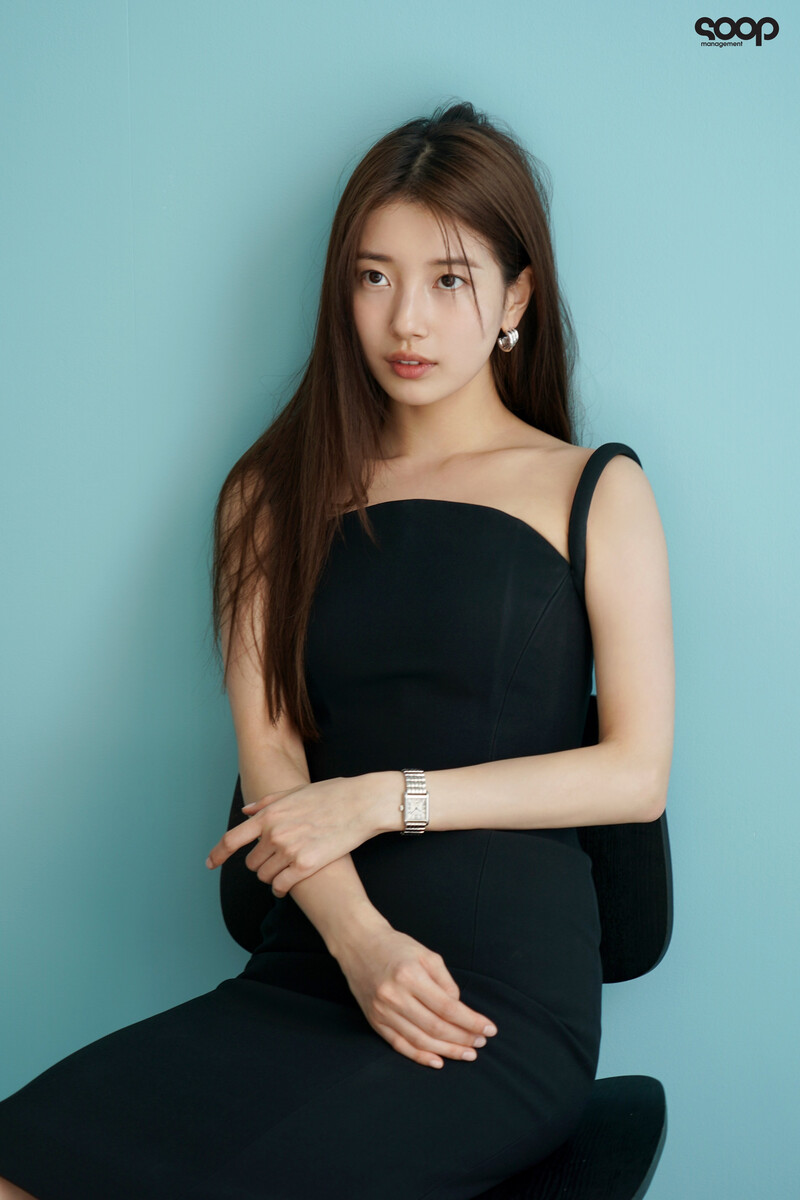 231127 SOOP Naver Post - Suzy - Cosmopolitan November 2023 Issue Behind documents 4