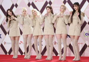 191227 EVERGLOW at 2019 KBS Gayo Daechukje Red Carpet