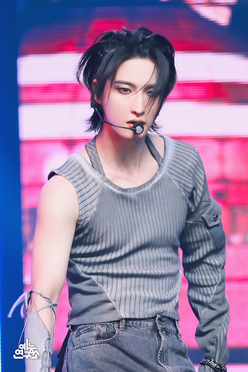 231216 ATEEZ Seonghwa - 'Crazy Form' at Music Core documents 1
