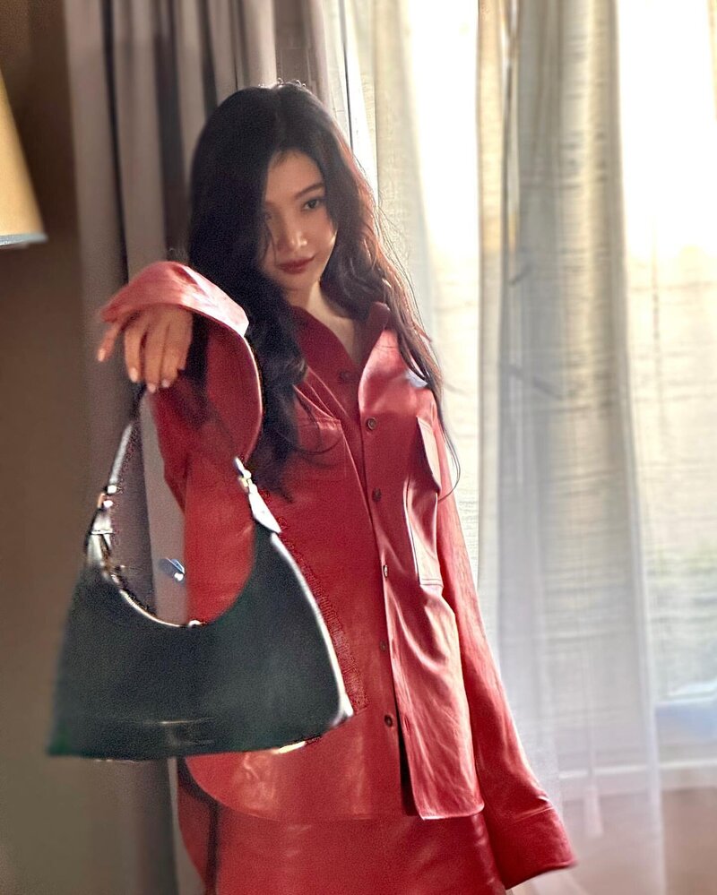 240502 Red Velvet Joy Instagram Update documents 9