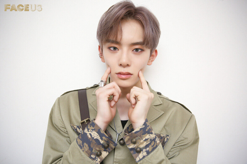 VeriVery Face Us Concept Photos documents 15