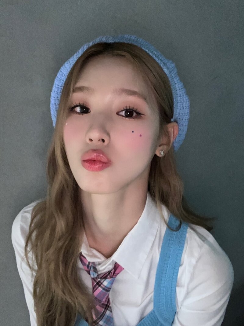 220531 (G)I-DLE Twitter Update - Miyeon documents 2