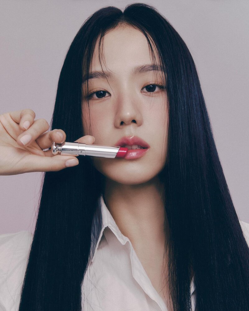 JISOO for Marie Claire Korea Magazine September 2023 Issue documents 2