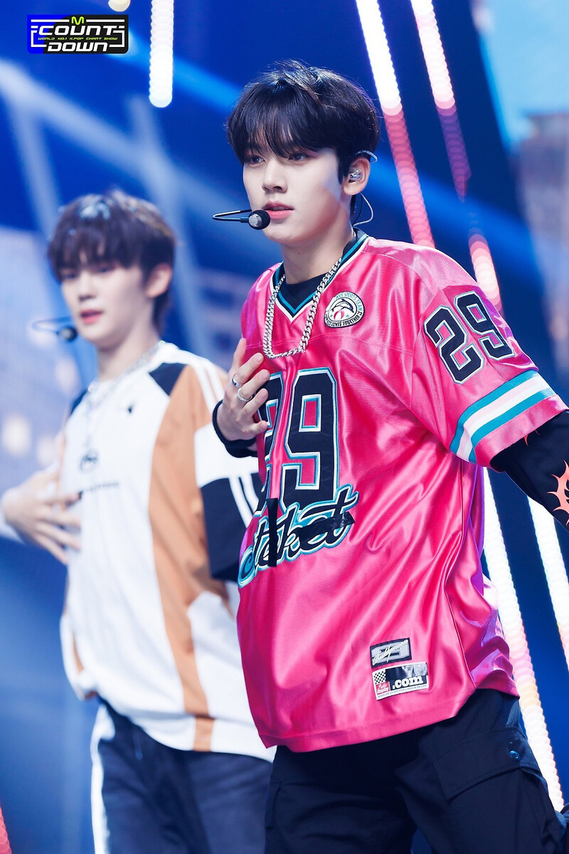 230713 ZEROBASEONE - 'New Kidz on the Block' at M COUNTDOWN documents 23