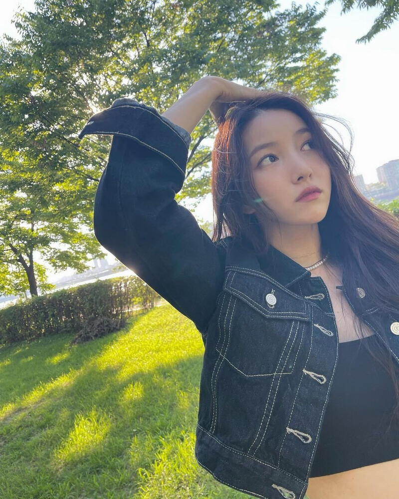 210914 Sowon Instagram Update documents 2