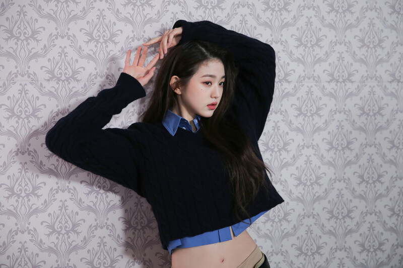 220511 Starship Entertainment Naver Post - Jang Wonyoung at XY Magazine Photoshoot Behind the Scenes documents 3