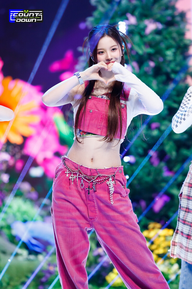 230323 NMIXX Sullyoon 'Love Me Like This' at M Countdown documents 2