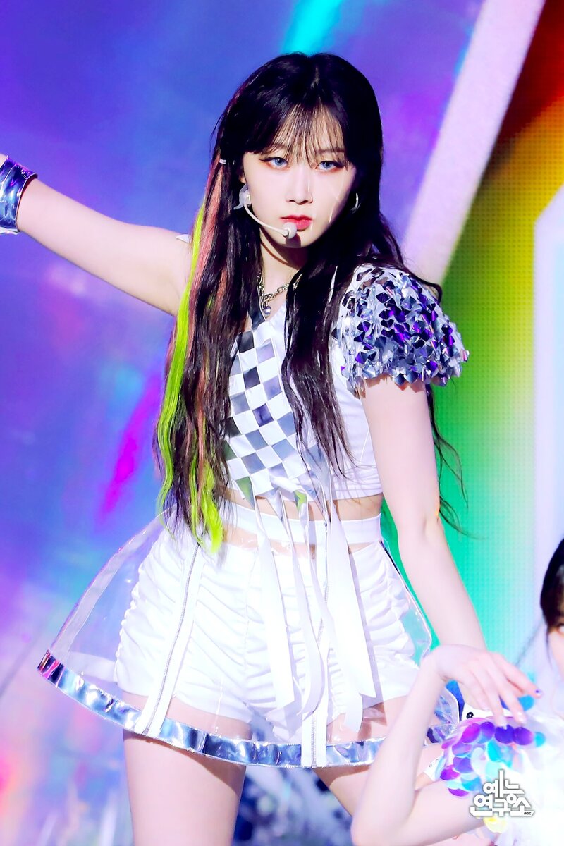 210605 aespa - 'Next Level' at Music Core documents 9