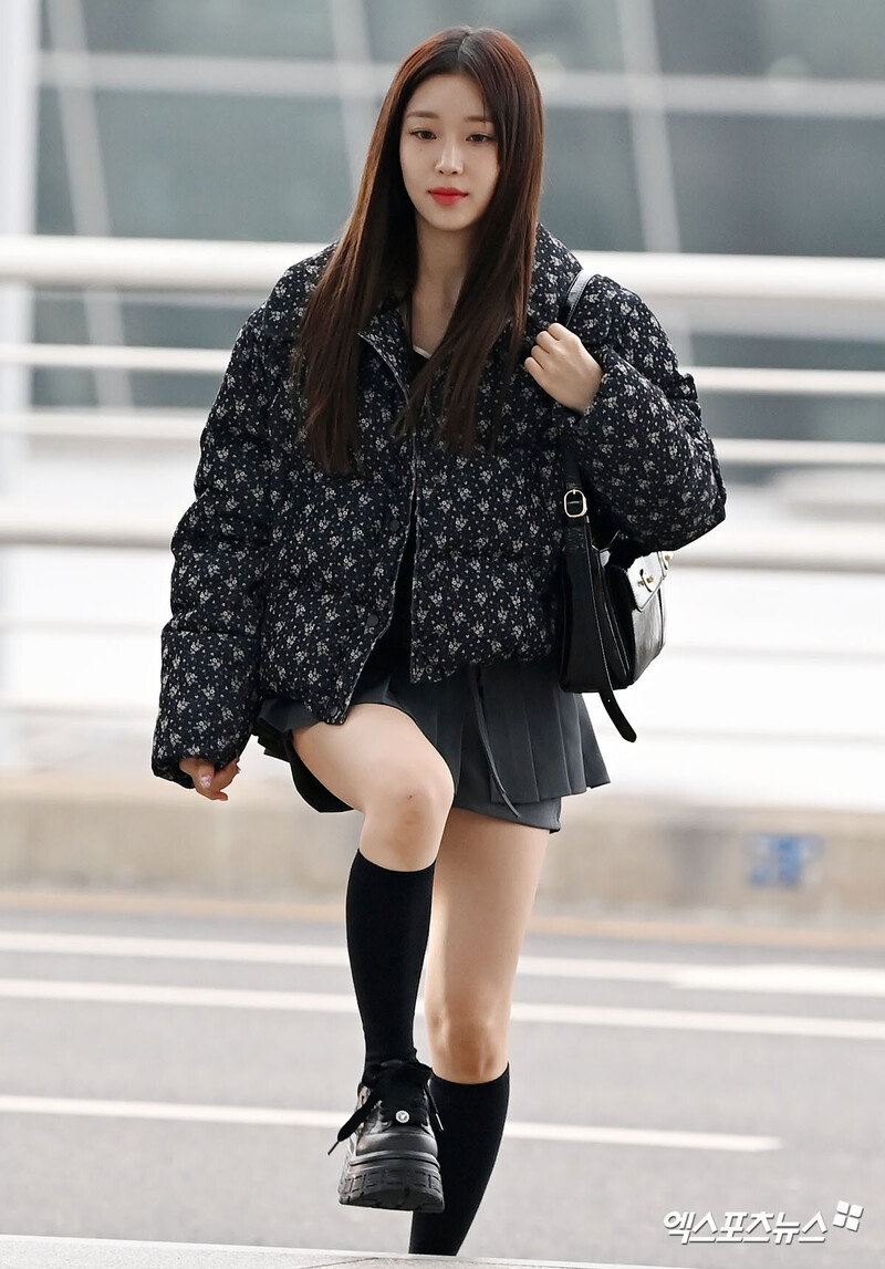 240101 STAYC Sumin at Incheon International Airport | kpopping