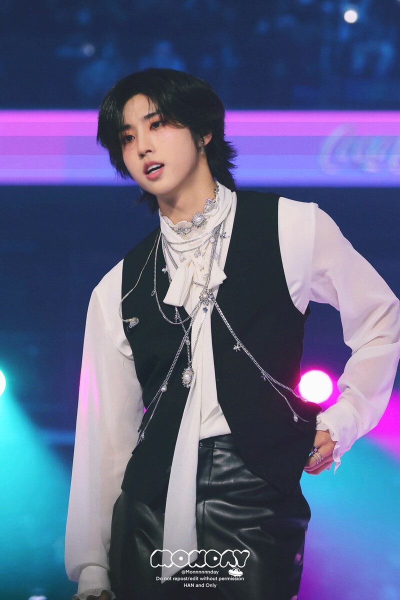 240602 Stray Kids Han at K-Wave Concert Inkigayo documents 19