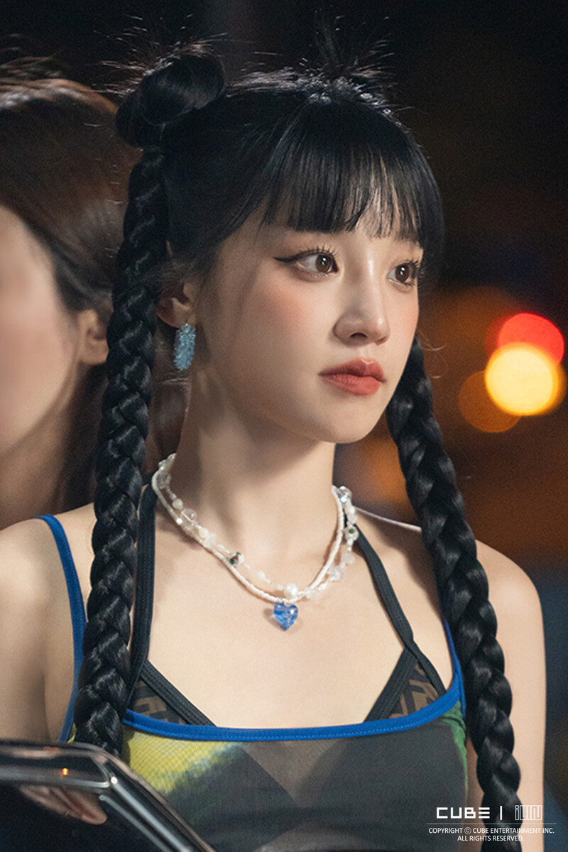 240802 - (G)I-DLE - 'Klaxon' MV - Behind Photos documents 1