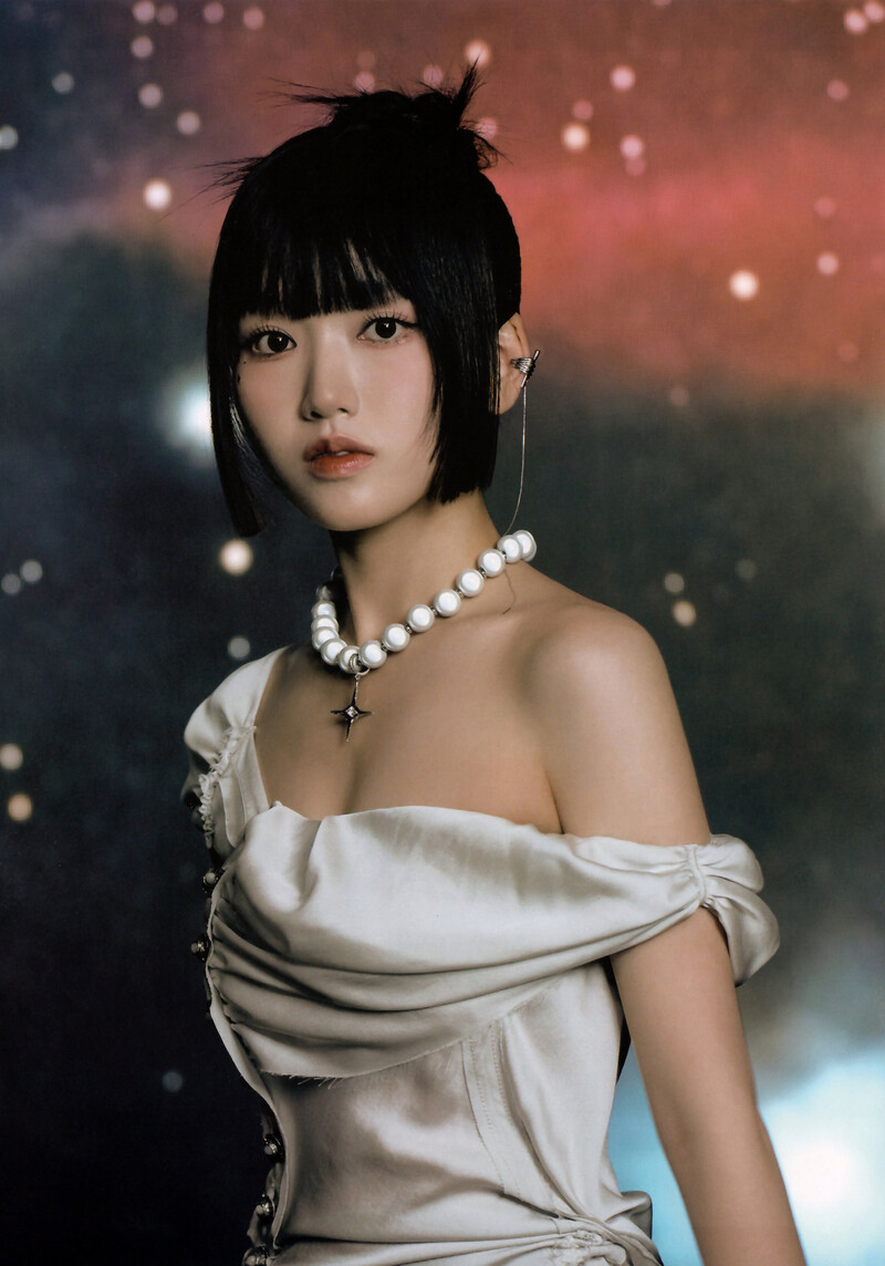 Loossemble - 1st Mini Album 'Loossemble' (Space ver.) [SCANS] documents 4