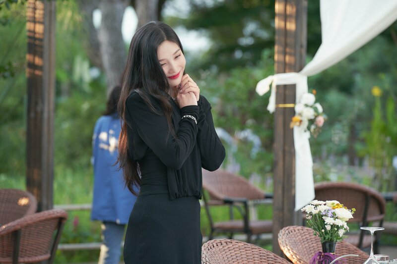 220118 SM Naver Post - Joy 'The One and Only' Behind documents 5