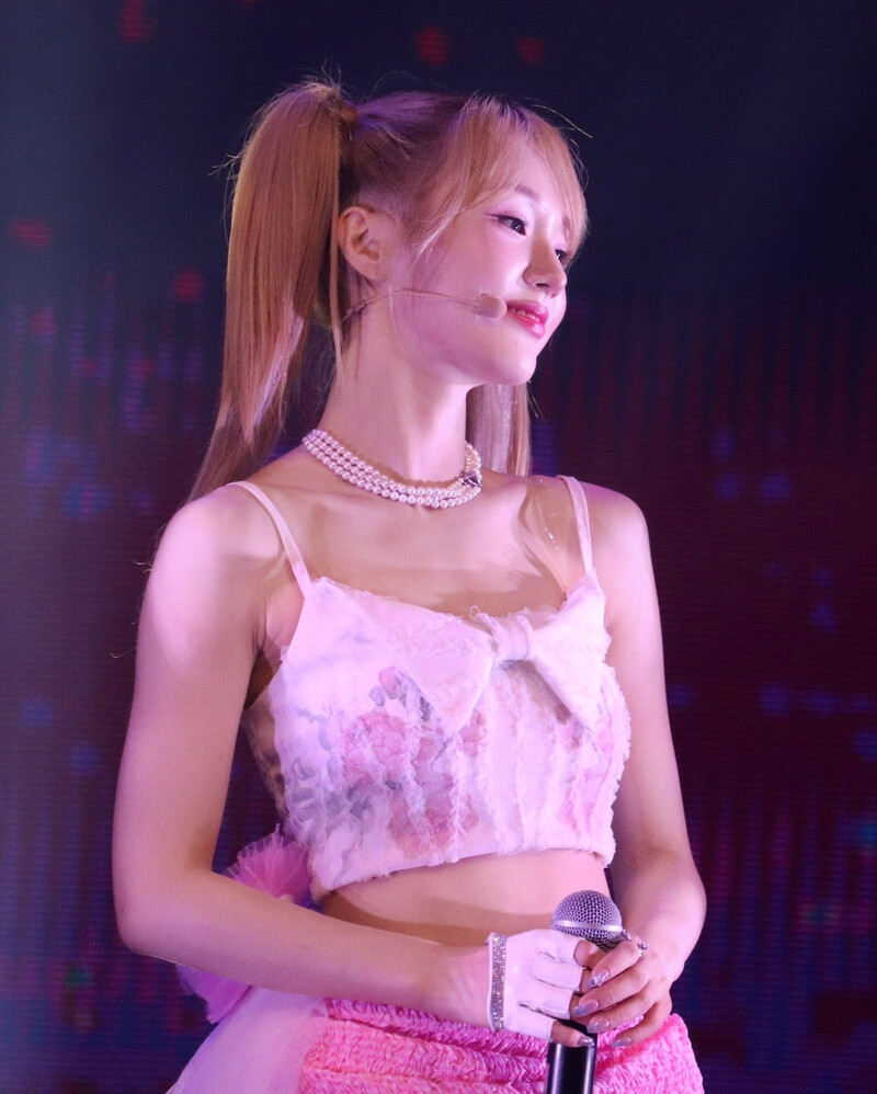 240727 WOOAH - NANA - at Japan 1st Concert 'WOOAH-LAND in Japan' documents 25