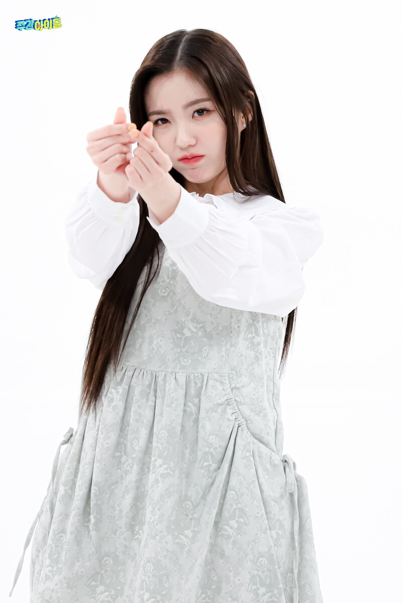 220201 MBC Naver Post - Kep1er at Weekly Idol documents 10