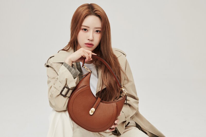 Lee Mijoo for Oryany 2022 FW Collection documents 1