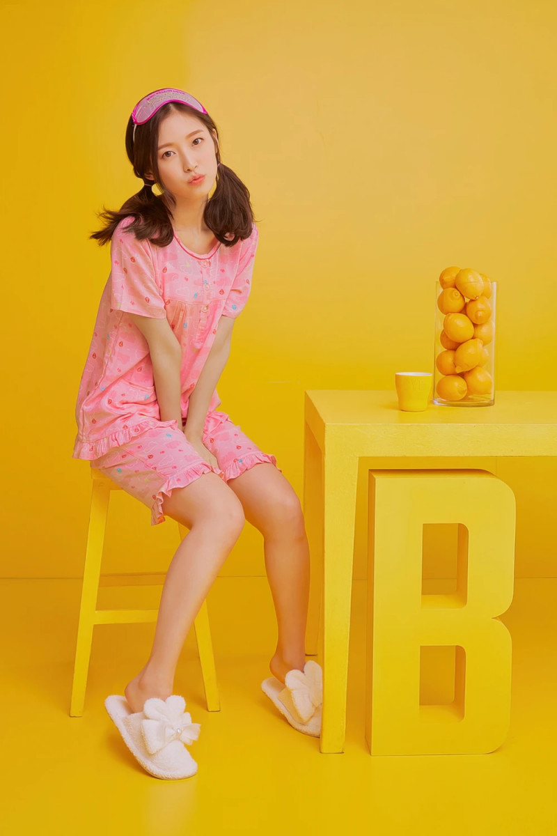 OH MY GIRL's Arin for BYC 2021 SS documents 7