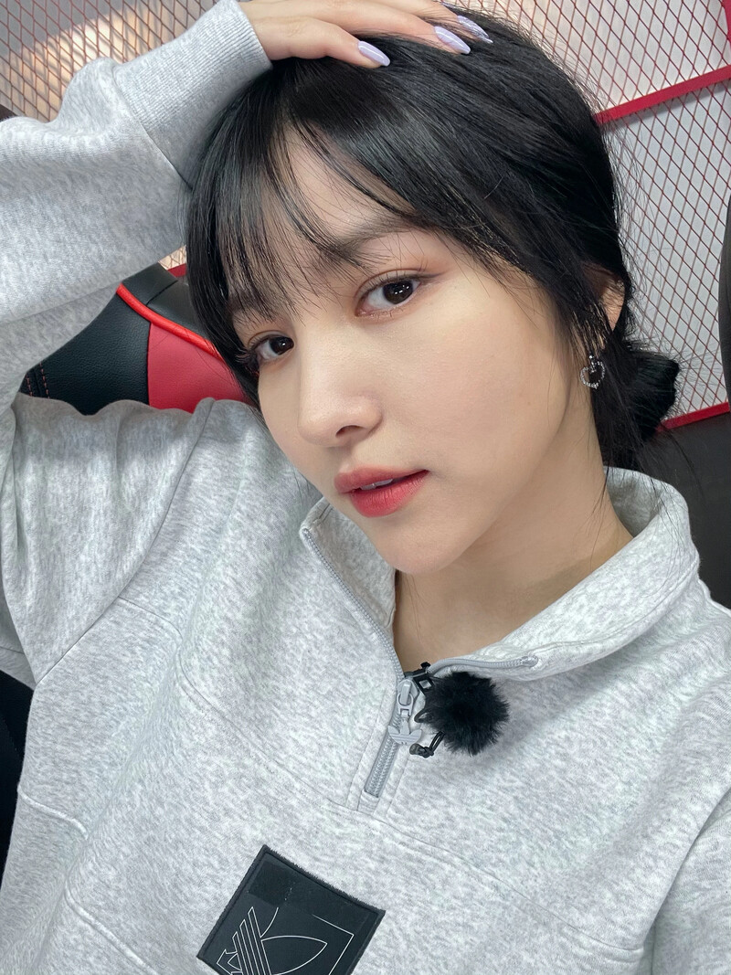 210424 GFRIEND Twitter Update documents 4