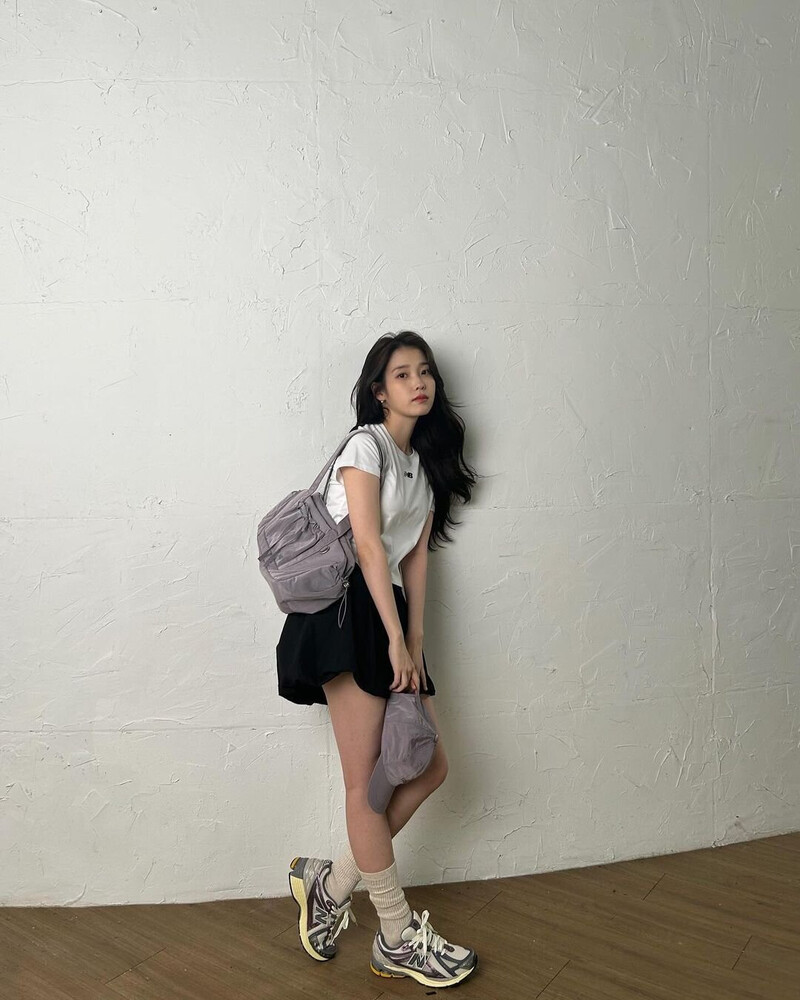 240524 IU Instagram update documents 10