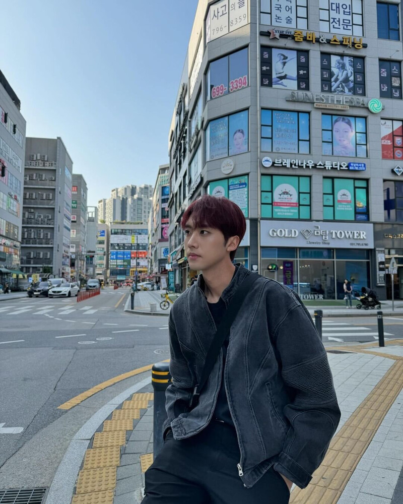 240503 - Inseong Instagram Update documents 4