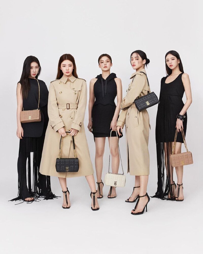 220425 ITZY Instagram Update - ITZY for Burberry documents 1