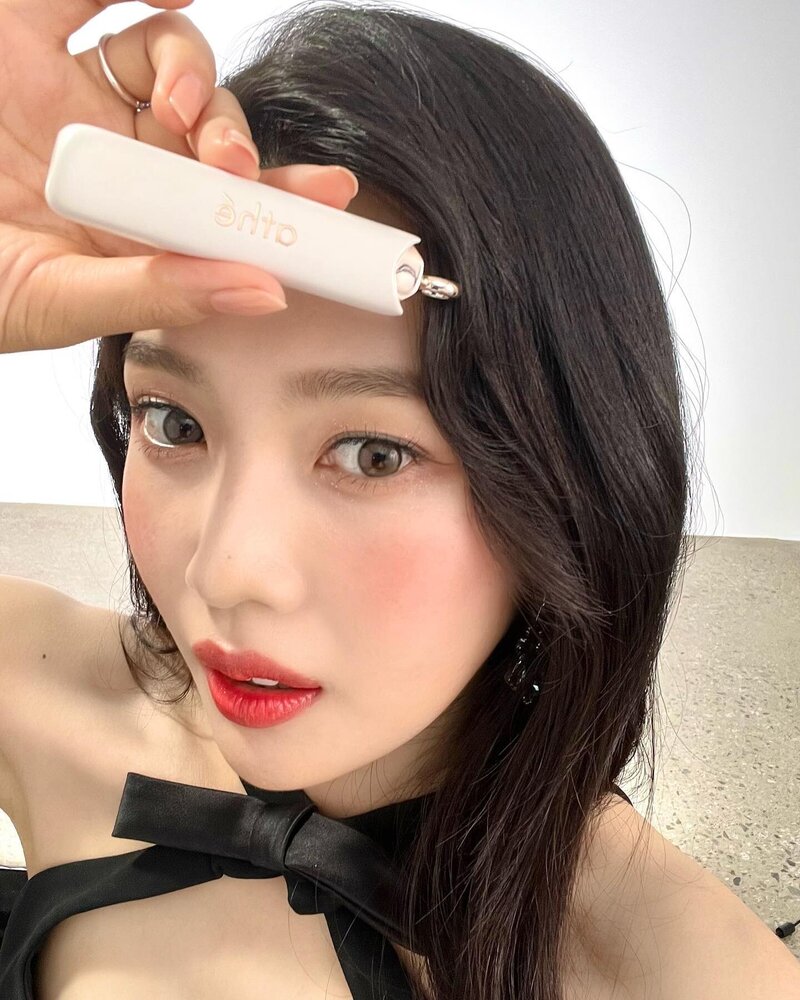 230107 Red Velvet Joy Instagram Update documents 3
