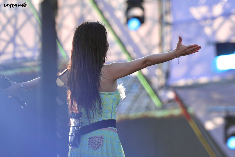 240831 SOLAR at Waterbomb in Yeosu documents 7