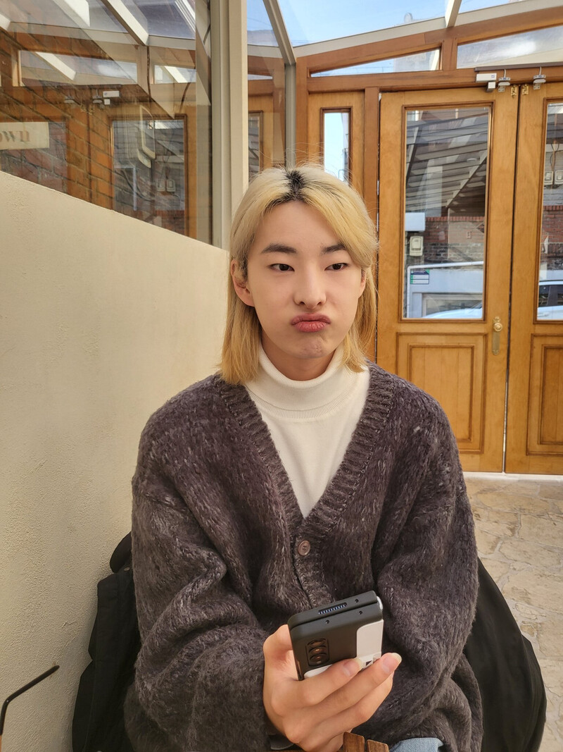 230129 Jang Minseo Twitter update documents 4