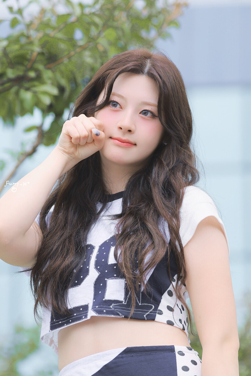 240705 STAYC Seeun - Music Bank Mini Fanmeeting documents 2