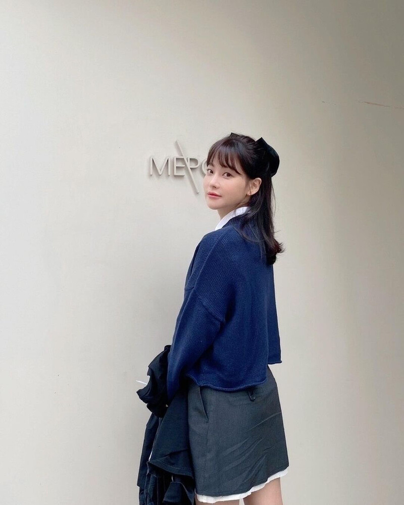 220929 Oh Yeon-seo Instagram Update documents 1