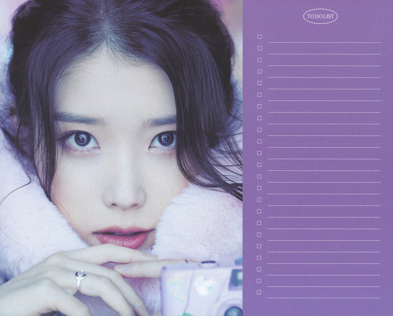 IU 2022 Season's Greetings (Scans) documents 4