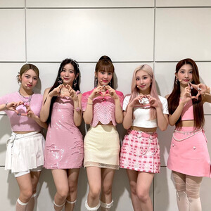 220615 WOOAH sns update - 'Danger' promotions - at Show Champion & Twitter Blueroom