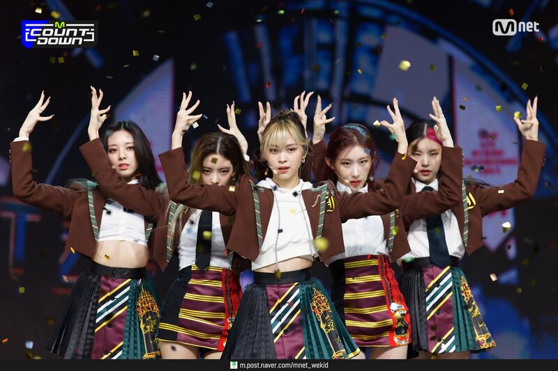 211007 ITZY - 'LOCO' at M Countdown documents 6