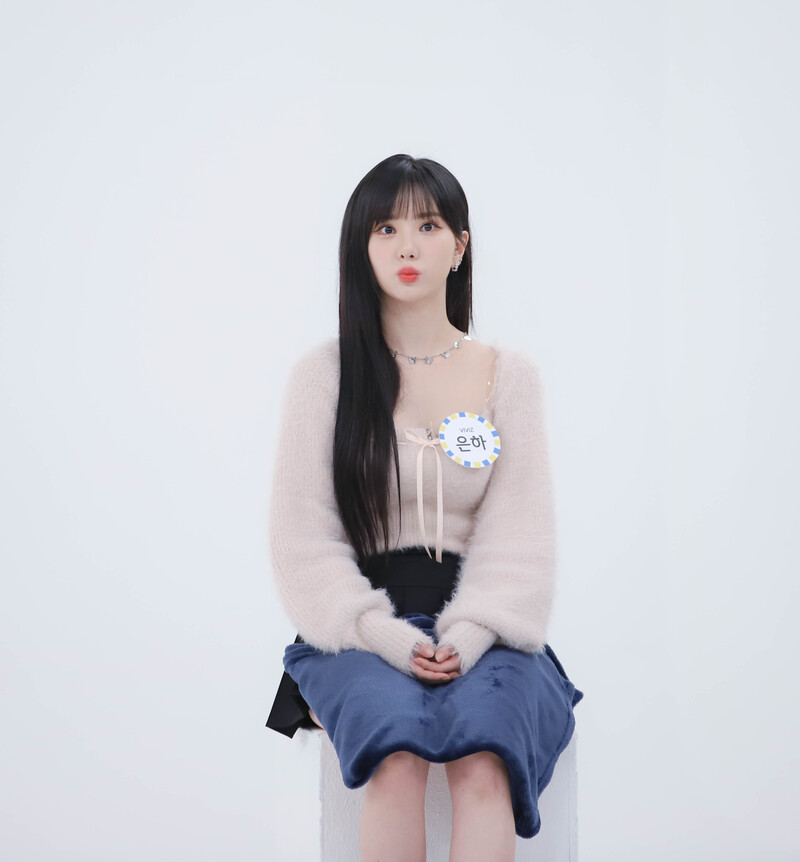 230131 MBC Naver - VIVIZ at Weekly Idol documents 15