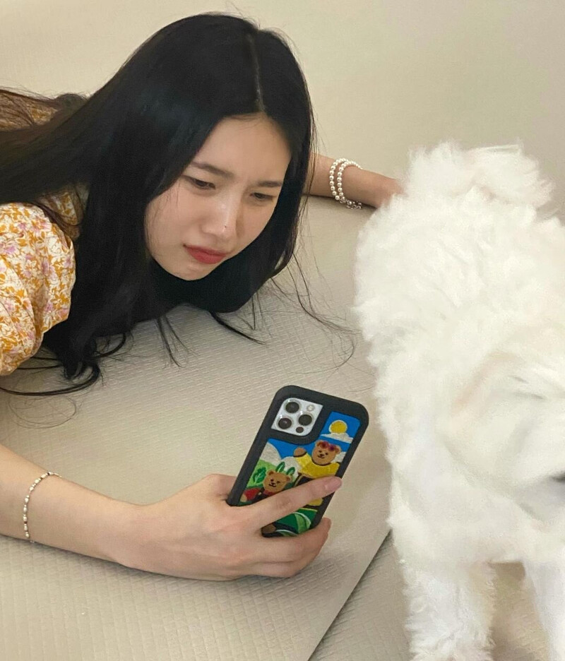 210703 Joy Instagram Update (RED VELVET) documents 3