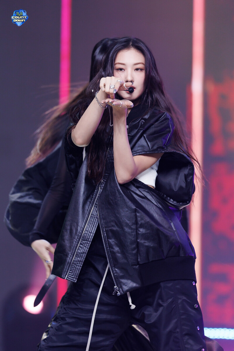 241003 MEOVV GAWON - 'MEOW' at M COUNTDOWN documents 9