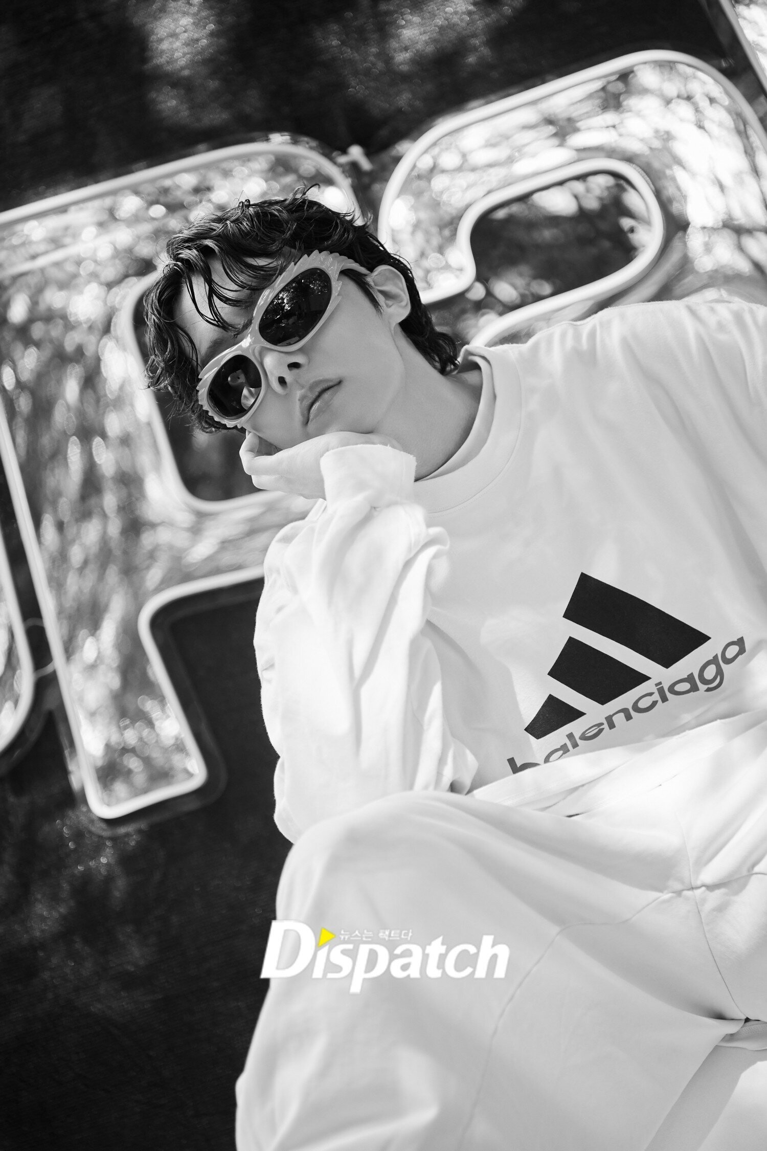 Dispatch Drops 20+ HD Behind-The-Scenes Photos Of BTS's J-Hope Looking Hot  AF At Lollapalooza - Koreaboo