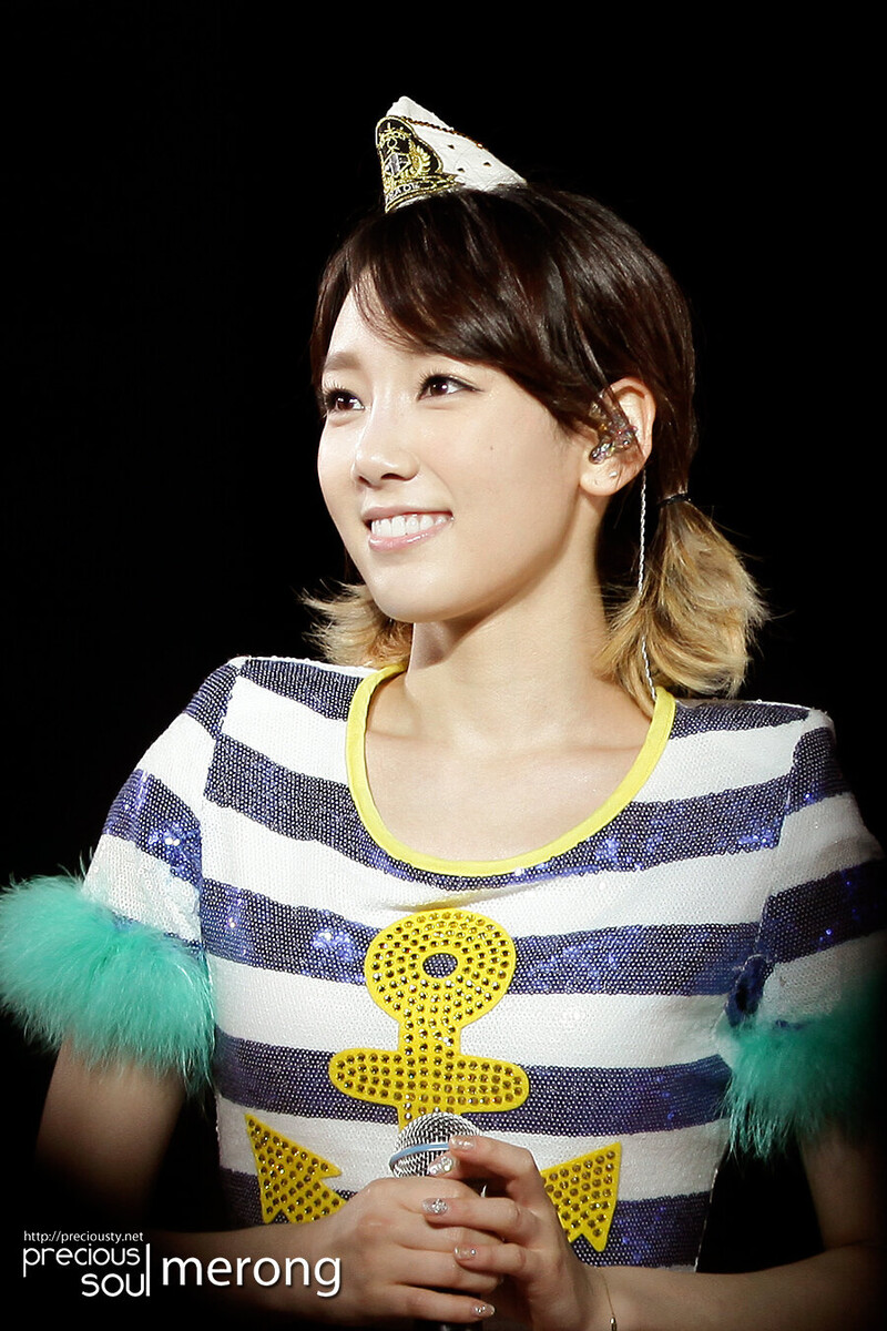 110910 Girls' Generation Taeyeon at Girls' Generation 2011 Tour in Taiwan documents 7