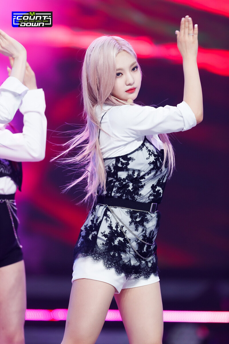 220714 aespa - 'Illusion' at M Countdown documents 2