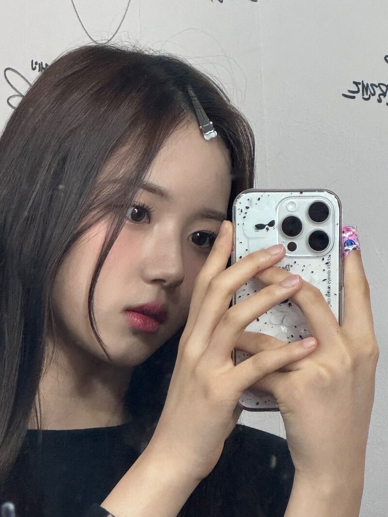 240327 tripleS Instagram & Twitter Update - Jiwoo documents 1