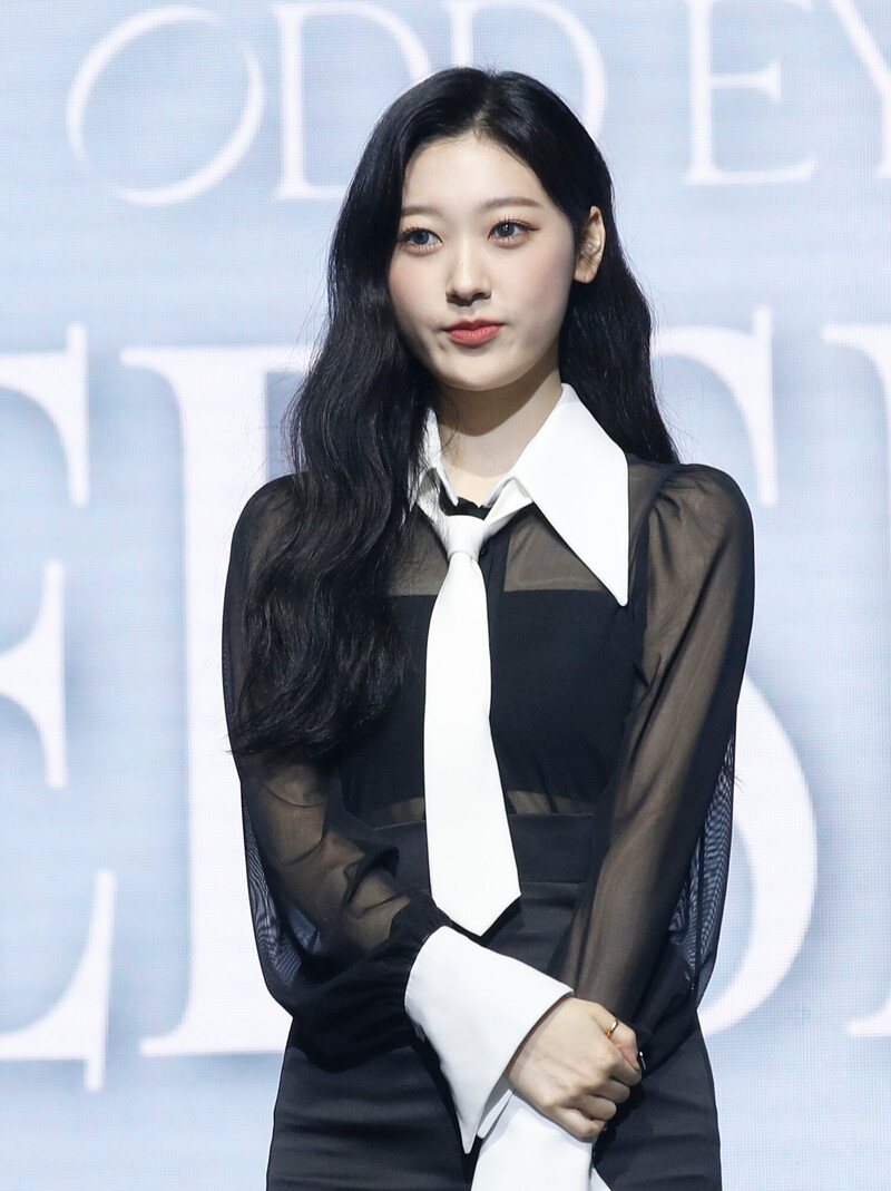 230712 ODD EYE CIRCLE Choerry - "Version Up" Album Showcase documents 1